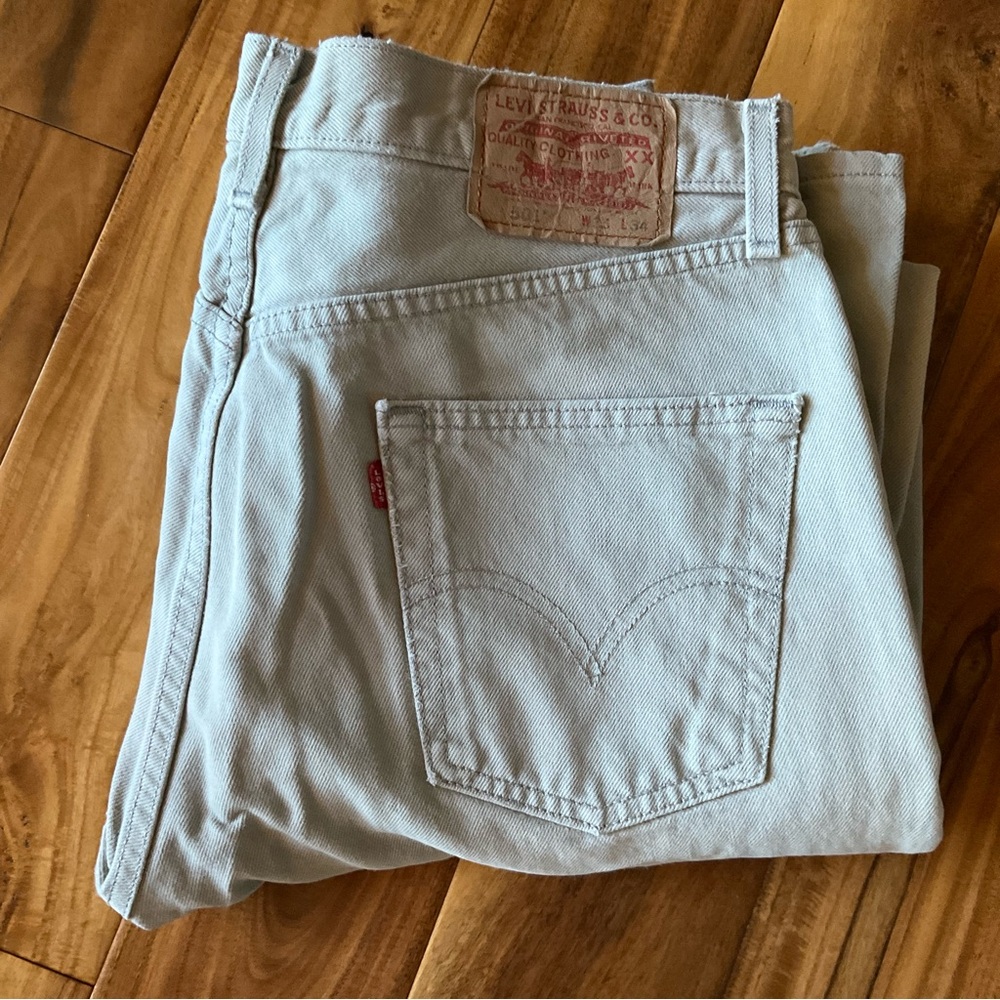 ✔️ Vintage 2005 Levi’s 501 Button Up Jeans Cream Beige Color 33x34